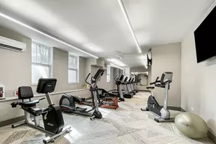 2440 N Lakeview Ave, Chicago, IL 60614 - Photo 24