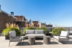2440 N Lakeview Ave, Chicago, IL 60614 - Photo 20