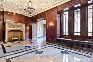 2440 N Lakeview Ave, Chicago, IL 60614 - Photo 2
