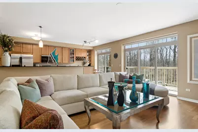 425 Benjamin Drive #202, Vernon Hills, IL 60061 - Photo 12