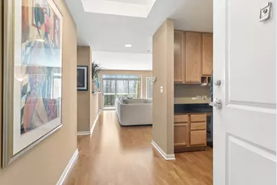 425 Benjamin Drive #202, Vernon Hills, IL 60061 - Photo 4