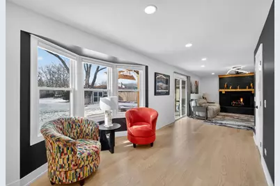 221 Olesen Drive, Naperville, IL 60540 - Photo 12