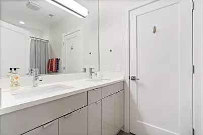 3033 N Clybourn Avenue #1, Chicago, IL 60618 - Photo 24