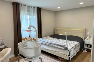 8113 Carlisle Dr, Hanover Park, IL 60133 - Photo 12