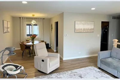 8113 Carlisle Drive, Hanover Park, IL 60133 - Photo 4