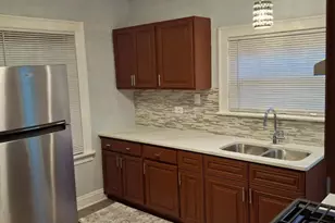 11531 S Stewart Ave, Chicago, IL 60628 - Photo 2