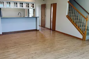 709 Blossom Ct, Naperville, IL 60540 - Photo 8