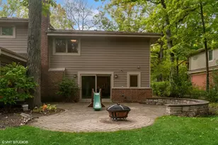 50 Cedar Ln, Lincolnshire, IL 60069 - Photo 2