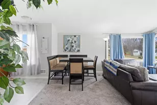 739 Hale St, Normal, IL 61761 - Photo 4