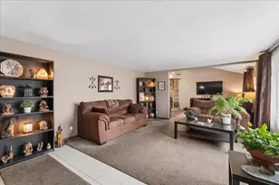 19216 John Kirkham Dr, Romeoville, IL 60446 - Photo 4