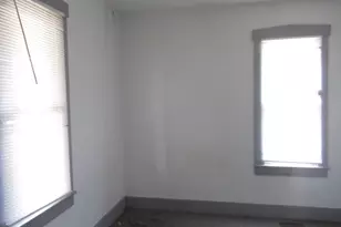 1208 Marshall Ave, Paris, IL 61944 - Photo 8