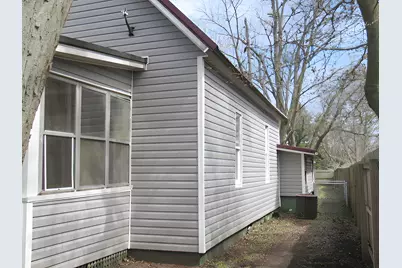 1208 Marshall Street, Paris, IL 61944 - Photo 2