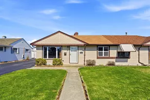 4638 W 89th Pl, Hometown, IL 60456 - Photo 1