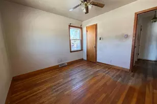 1593 Kenilworth Dr, Calumet City, IL 60409 - Photo 4