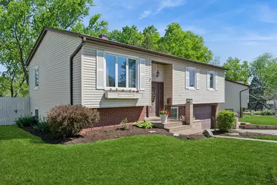 770 Easy Street, Glendale Heights, IL 60139 - Photo 2