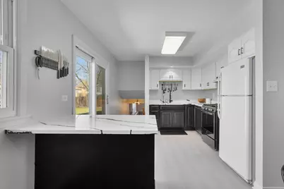 802 Timber Lane, Darien, IL 60561 - Photo 8