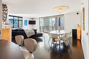 630 N State St, Chicago, IL 60654 - Photo 6