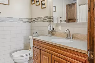 7621 E 3000S Rd, Saint Anne, IL 60964 - Photo 12