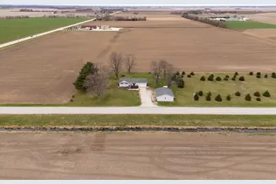 7621 E 3000S Road, Saint Anne, IL 60964 - Photo 28