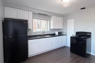 1819 Kenilworth Ave, Berwyn, IL 60402 - Photo 10