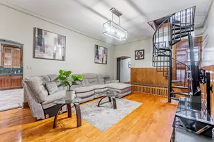 441 E 42nd St, Chicago, IL 60653 - Photo 14