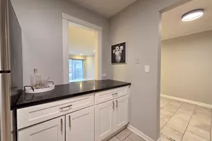 5001 Carriage Way Dr, Rolling Meadows, IL 60008 - Photo 10