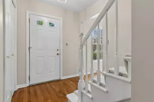 1620 Fairway Ln, Naperville, IL 60565 - Photo 2