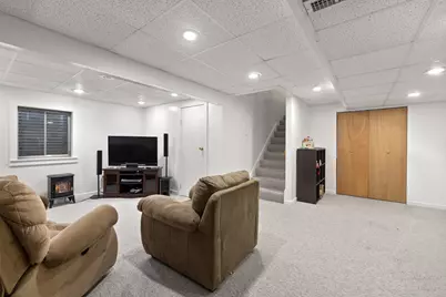 424 Big Cloud Pass, Lake in the Hills, IL 60156 - Photo 32