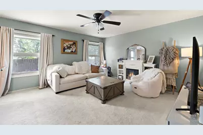 424 Big Cloud Pass, Lake in the Hills, IL 60156 - Photo 20