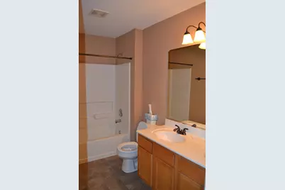 161 Springbrook Trail S, Oswego, IL 60543 - Photo 10