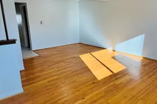 10376 Michael Todd Terrace, Glenview, IL 60025 - Photo 4