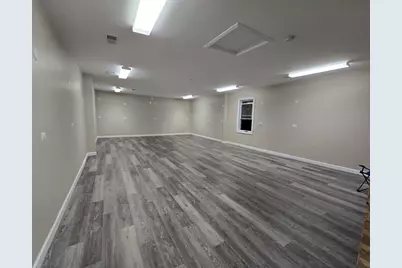 445 S Des Plaines River Road, Des Plaines, IL 60016 - Photo 2