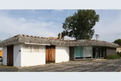 445 S Des Plaines River Road, Des Plaines, IL 60016 - Photo 1