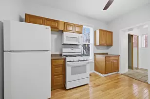 2125 W 18th Pl, Chicago, IL 60608 - Photo 8
