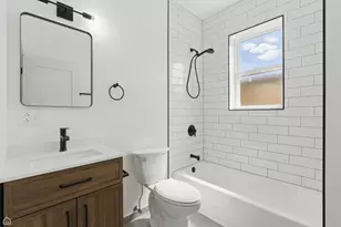 1928 W 21st St, Chicago, IL 60608 - Photo 8