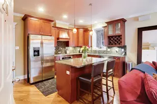 5526 N Winthrop Ave, Chicago, IL 60640 - Photo 10