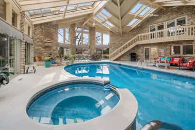 1916 Midwest Club Parkway, Oak Brook, IL 60523 - Photo 20