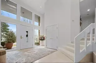 1916 Midwest Club Pkwy, Oak Brook, IL 60523 - Photo 4