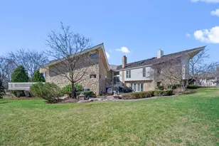1916 Midwest Club Pkwy, Oak Brook, IL 60523 - Photo 56