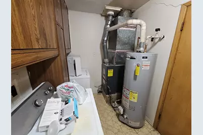 8500 Parkside Avenue, Burbank, IL 60459 - Photo 14