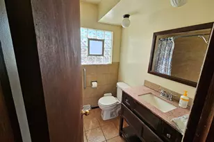 8500 Parkside Ave, Burbank, IL 60459 - Photo 14