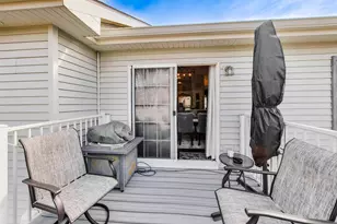 2325 Georgetown Cir, Aurora, IL 60503 - Photo 12