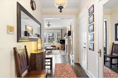 1351 W Sunnyside Avenue #2, Chicago, IL 60640 - Photo 6