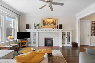 1351 W Sunnyside Ave, Chicago, IL 60640 - Photo 2