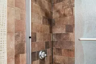 940 W Glenlake Ave, Chicago, IL 60660 - Photo 26