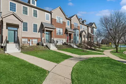 24 Village Station Lane, Grayslake, IL 60030 - Photo 2