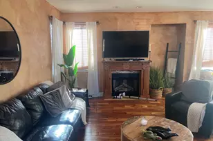 6513 Pine Hollow Rd, Carpentersville, IL 60110 - Photo 6