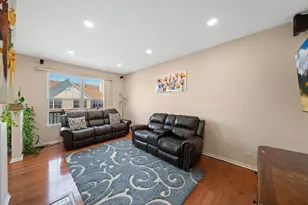 1142 Georgetown Way, Vernon Hills, IL 60061 - Photo 8