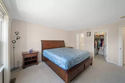 1142 Georgetown Way, Vernon Hills, IL 60061 - Photo 14