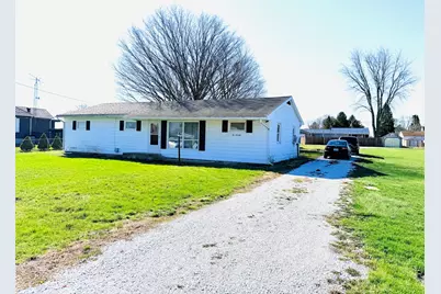 570 1st North Street, Wellington, IL 60973 - Photo 2